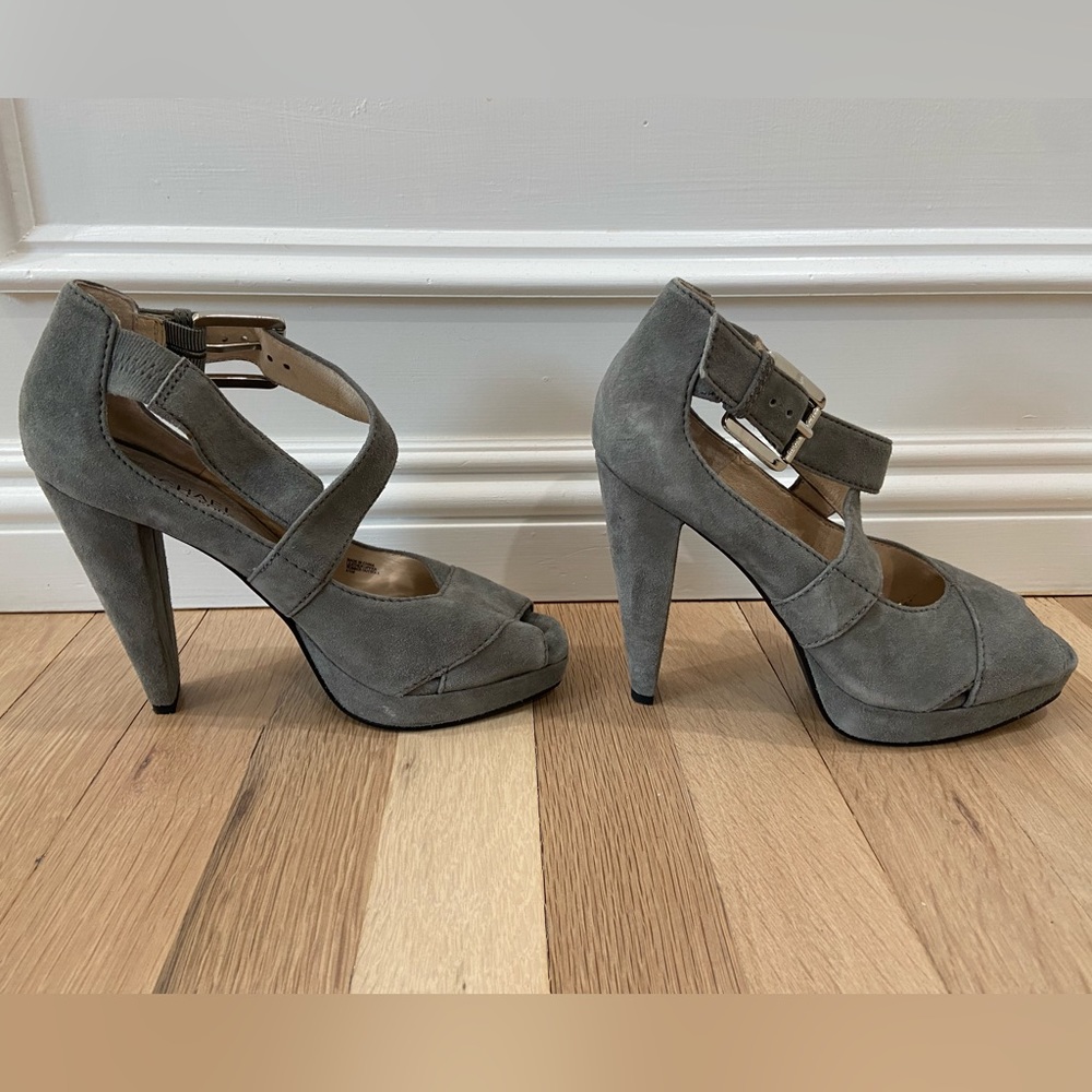 Michael Kors Gray Suede Heels with Buckle - Picture 3 of 6